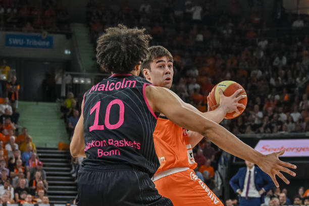 手球犯规的 手球犯规的