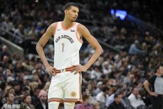 而在防守端 而在防守端